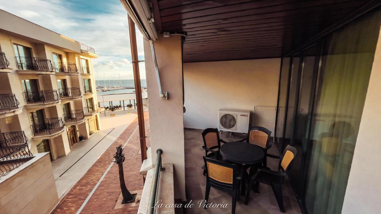 La Casa De Victoria - Holiday Apartment Балчик Екстериор снимка
